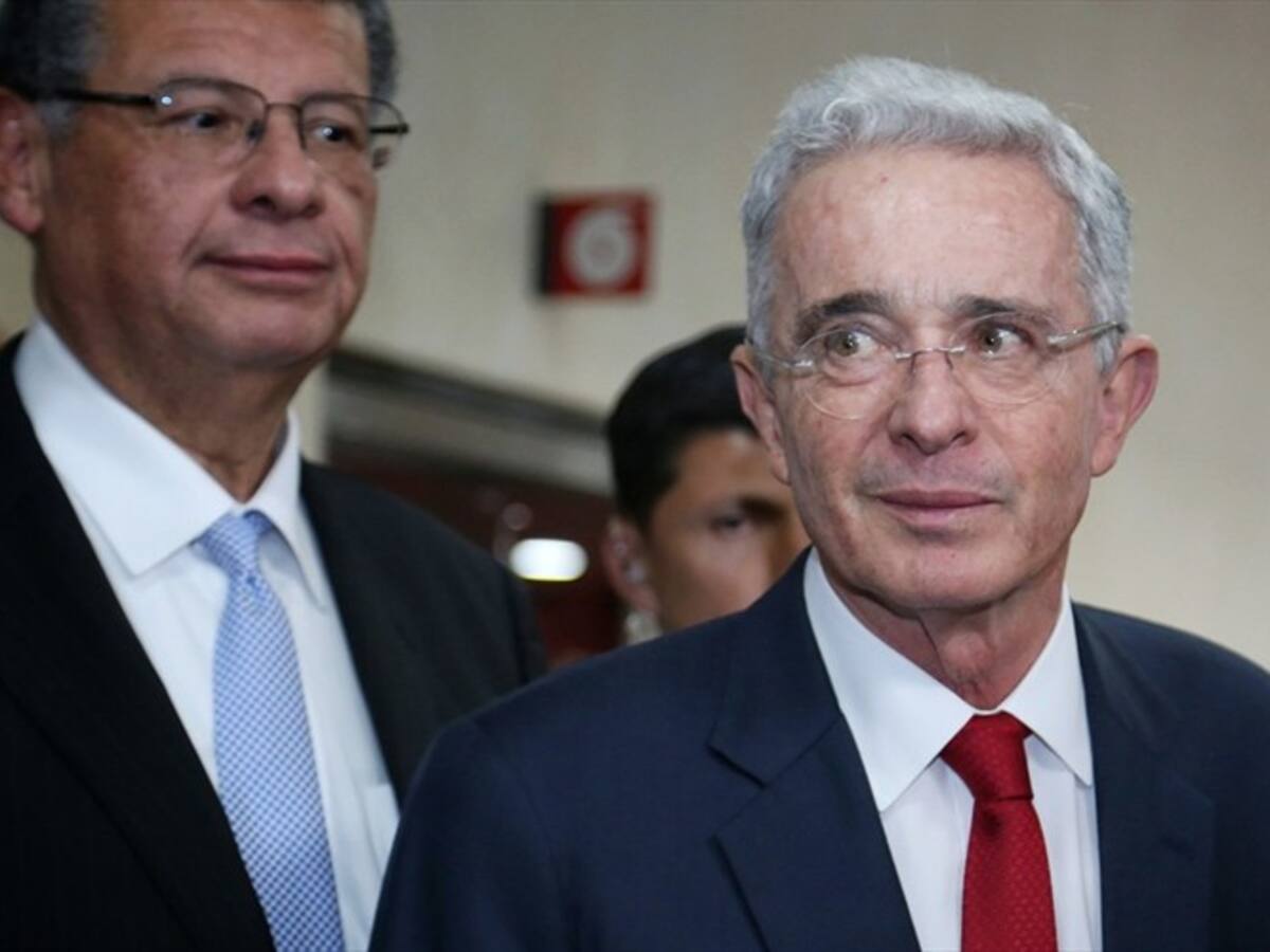 Álvaro Uribe no quiso equivocarse como Carrasquilla y valoró un huevo en $2.000