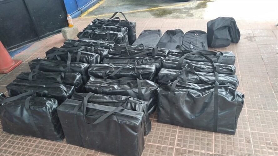 Entre el 23 y el 28 de octubre del presente año se logró la captura de 21 presuntos integrantes de organizaciones al servicio del narcotráfico. Foto: Twitter: @FiscaliaCol