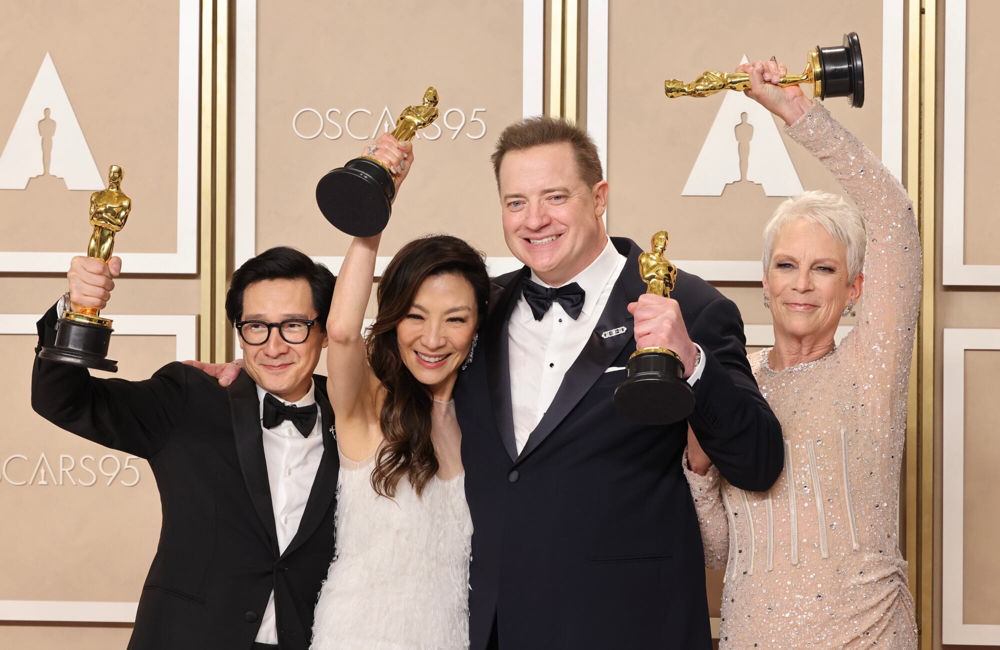 Ke Huy Quan, Michelle Yeoh, Brendan Fraser y Jamie Lee Curtis en Premios Ócsar 2023 | GettyImages