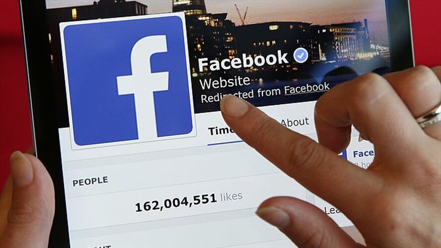 Facebook explicó que estaba autorizado a transcribir conversaciones por los usuarios de su aplicación Messenger.. Foto: Getty Images