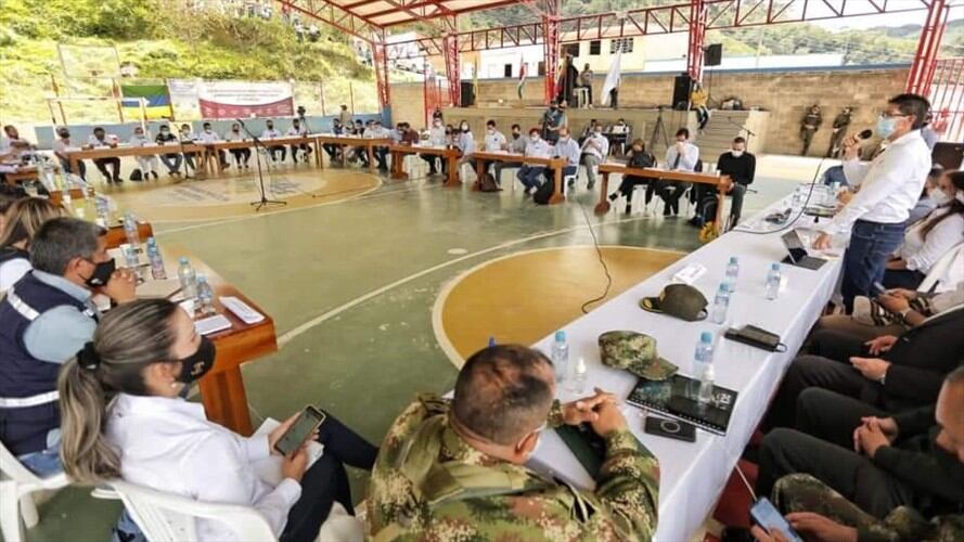 Piden al Gobierno Nacional más que enviar el Esmad llegar con inversión social.  . Foto: Gobernación de Boyacá