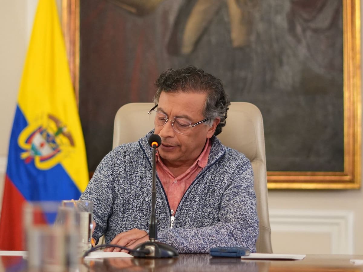 Presidente Petro alertó que quieren “tumbar” reforma pensional y el decreto de conmoción interior
