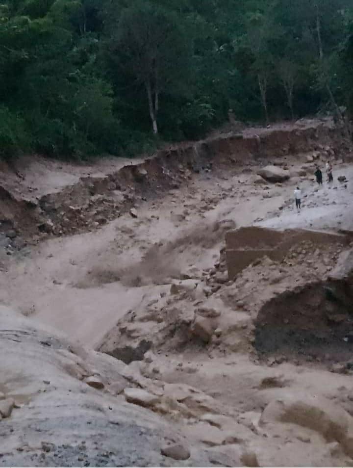 Derrumbe en Inza, Cauca. Cortesía: Oficina de Gestión del Riesgo del Cauca.