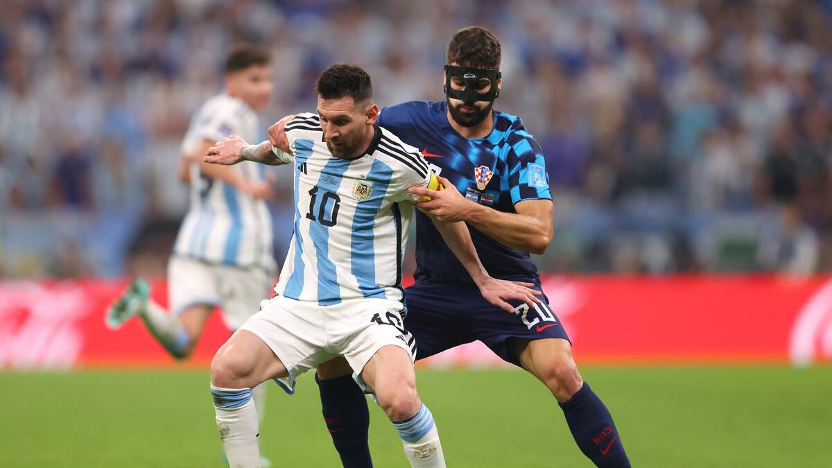 Brutal jugada de Messi en el tercer gol de Argentina: sacó a pasear al defensor