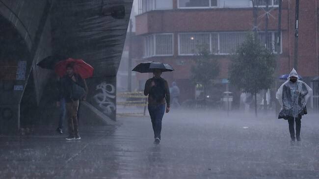Fuertes lluvias en Bogotá. Foto: Colprensa