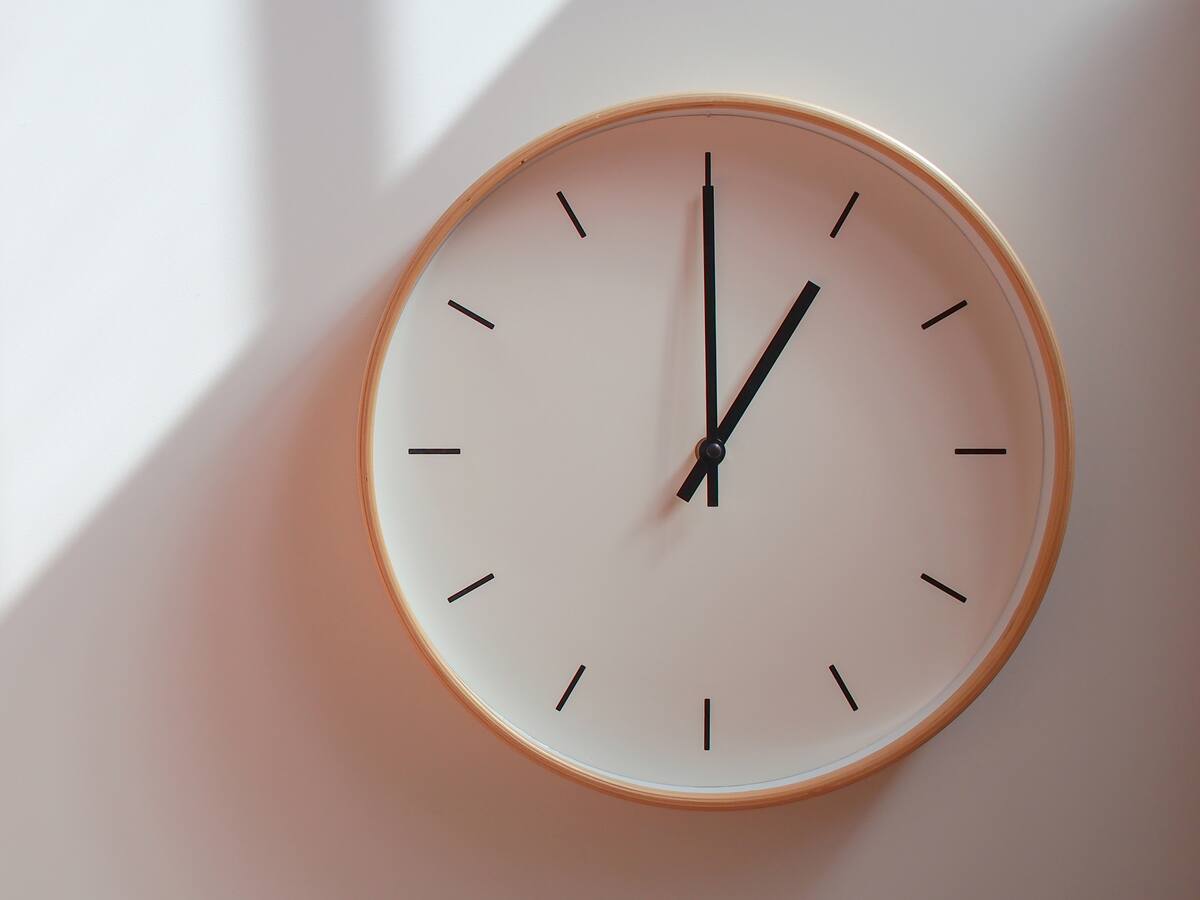 Ni hrs, ni hr”: Esta es la forma correcta de abreviar «hora» según Real Academia Española