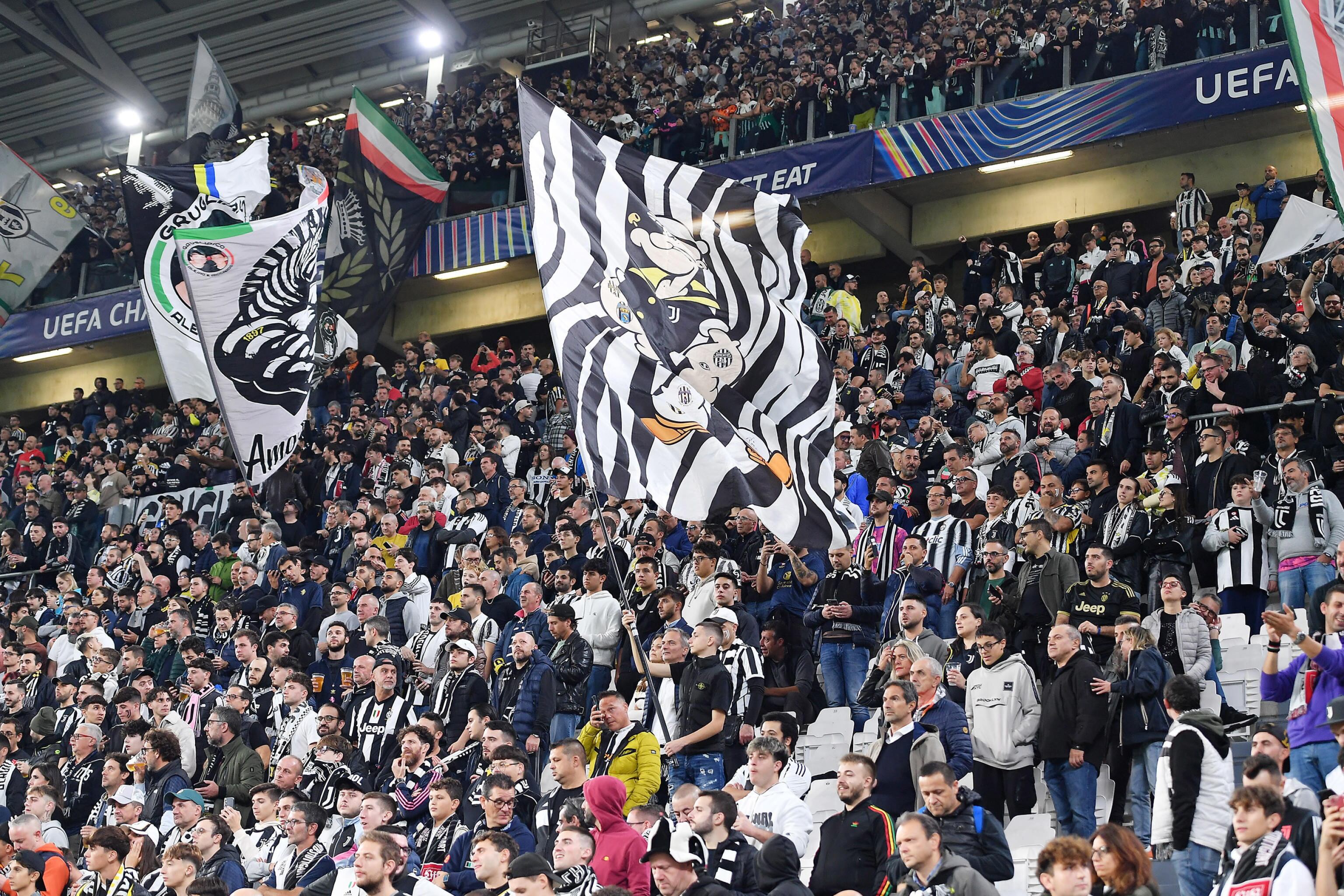 Hinchas de la Juventus. Foto: EFE / EPA / Alessandro di Marco