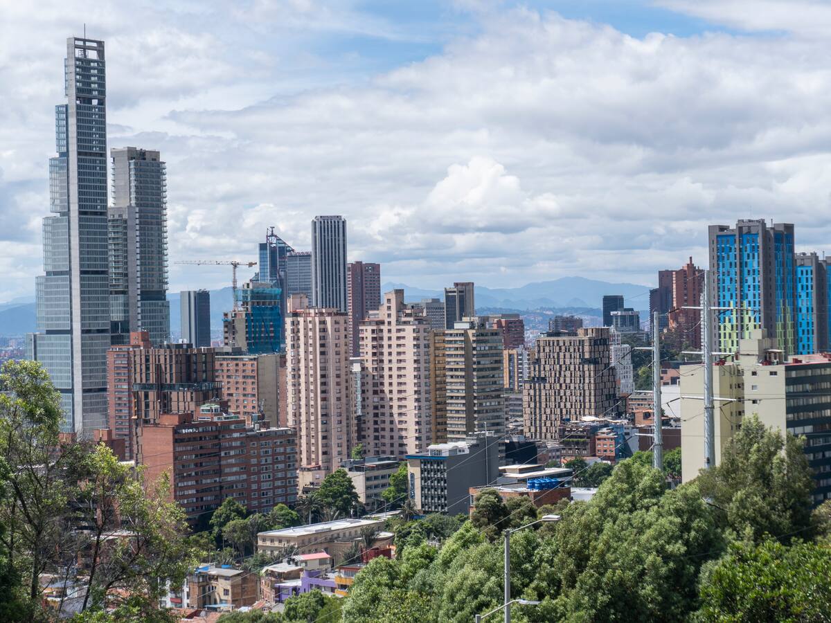 Crece la contaminación del aire en Bogotá y la Alcaldía lanza microsensores
