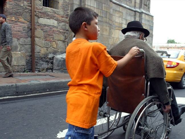 Colombia JUSta y Libres presenta proyecto de Ley para proteger a niños usados en mendicidad. Foto: Colprensa