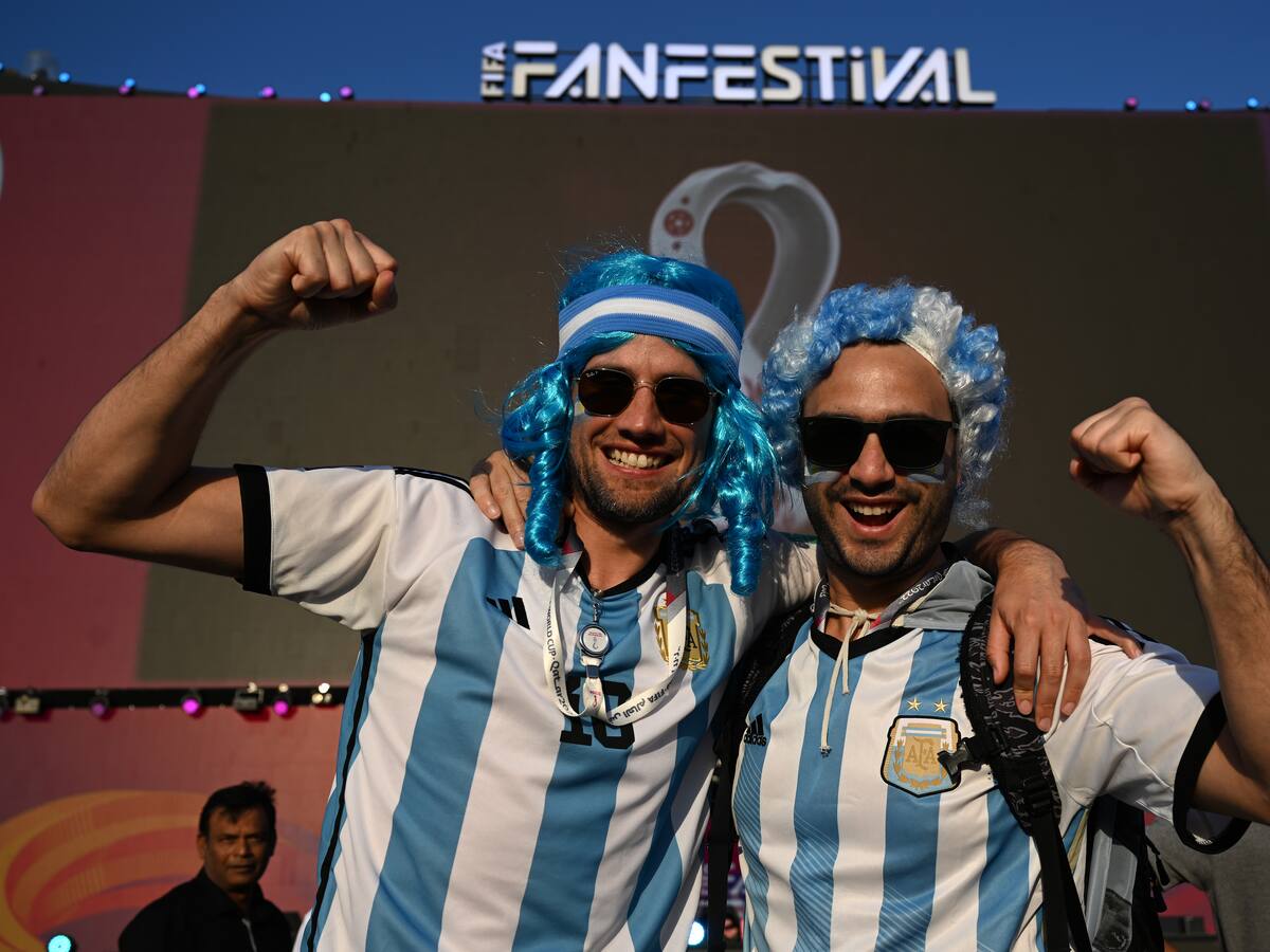 “Estamos 100% seguros de la victoria frente a México”: hincha argentino en Qatar