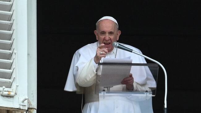 Papa Fracisco, desde el Vaticano . Foto: VINCENZO PINTO / AFP