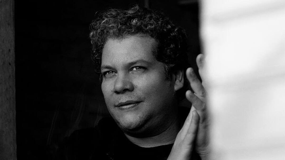 “Siempre estaré contento de volver, cantar y mostrar mi música”: Chabuco regresa a Bogotá
