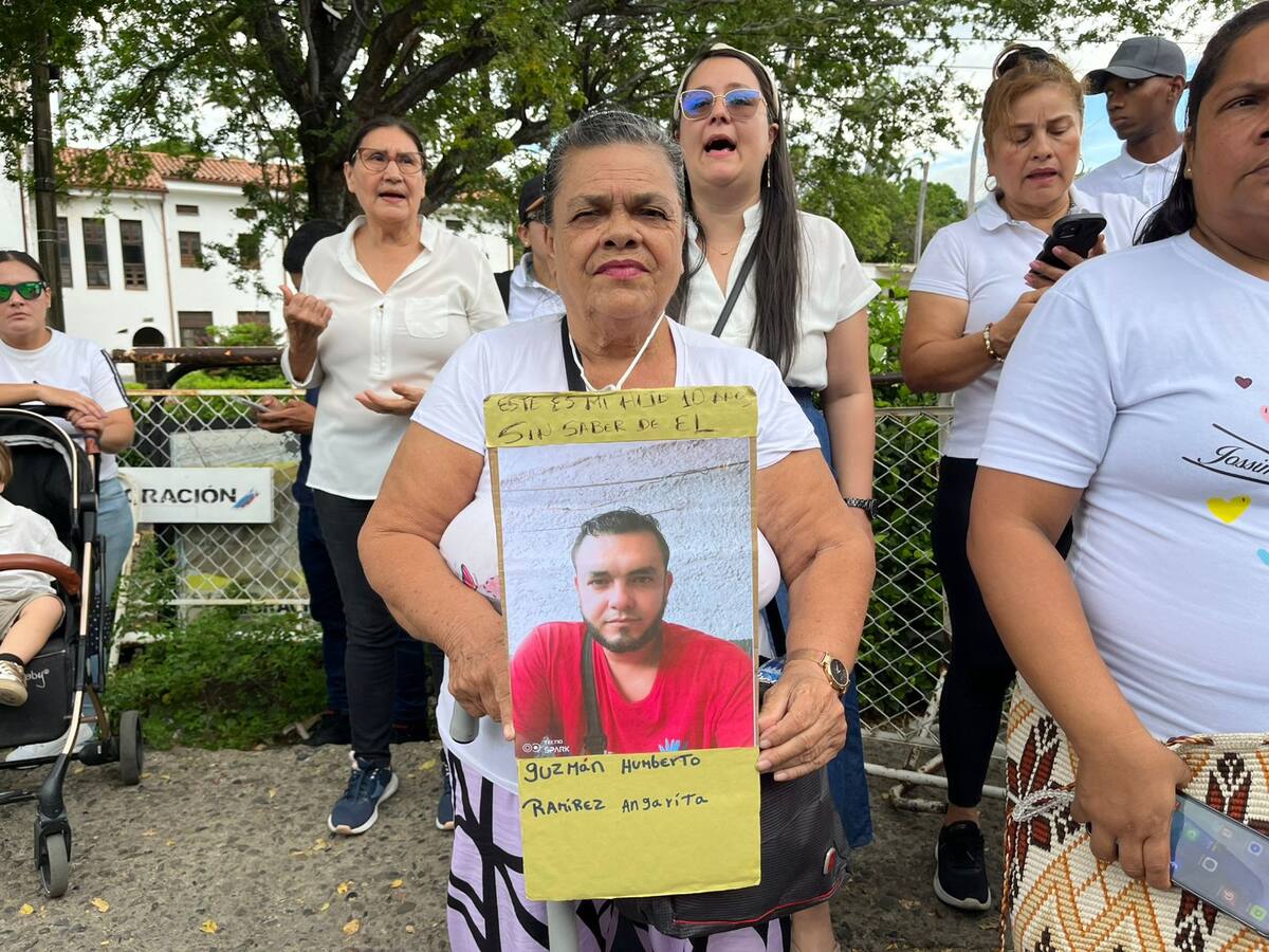 Colombiana denunció que no tiene noticias de su hijo, capturado hace 10 años en Venezuela