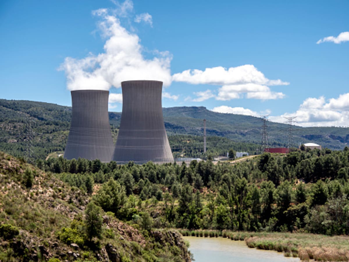 Centrales nucleares en España dejaron de generar electricidad por apagón