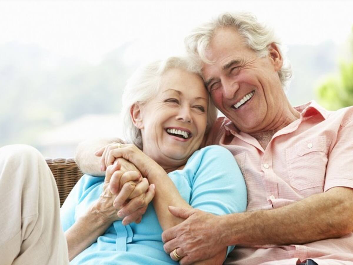 De acuerdo a un estudio, padres serían más felices cuando sus hijos se van de la casa