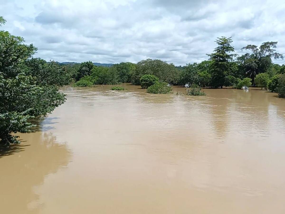 Altos niveles del río San Jorge tienen en alerta roja a cuatro municipios de Córdoba