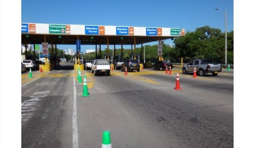 Los camioneros han protestado la última semana exigiendo que los exoneren del cobro de los peajes de Manga y Ceballos. Foto: Cortesía