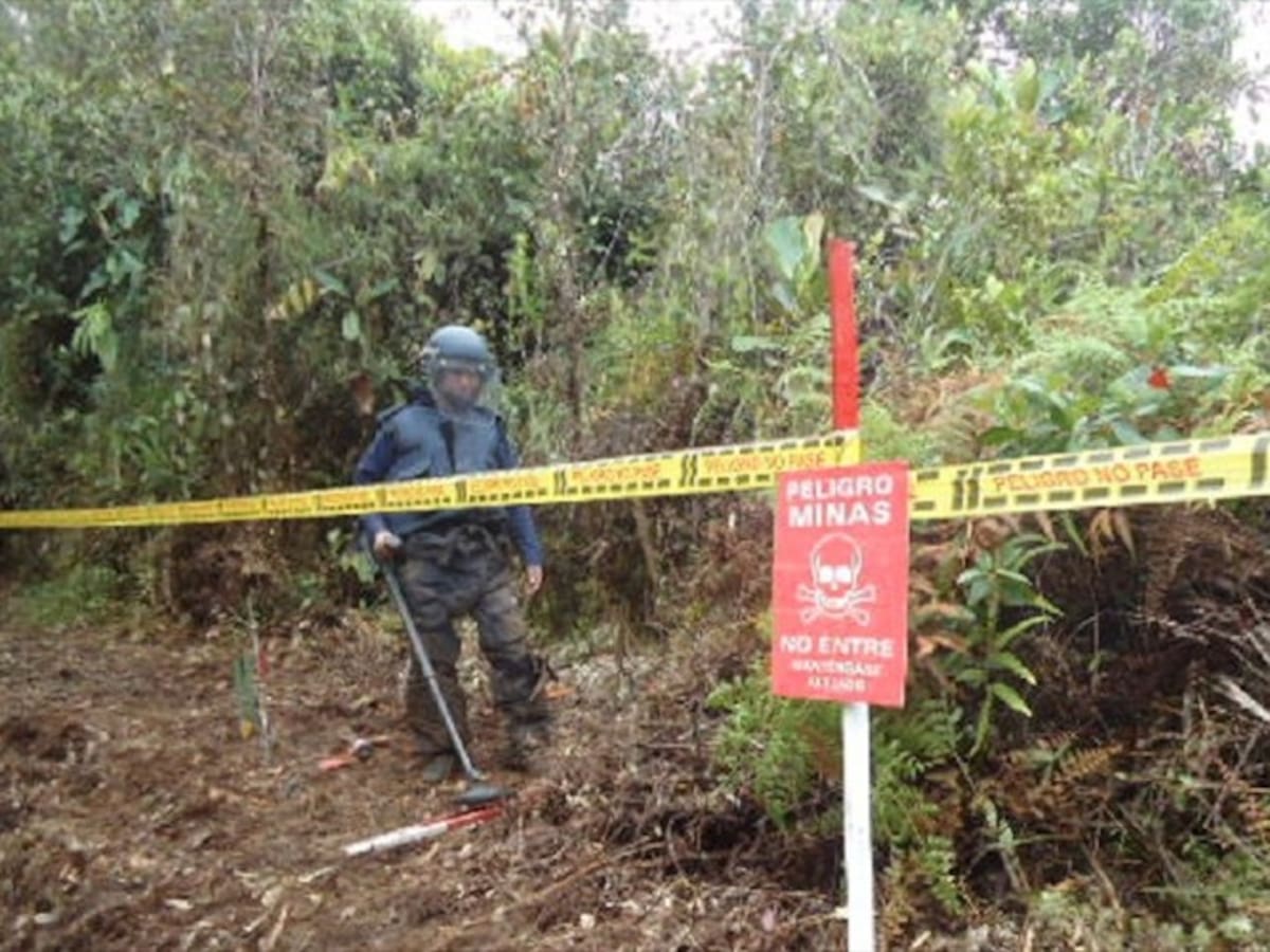 Gobierno entrega 16 municipios libres de minas antipersonal y arremete contra el ELN