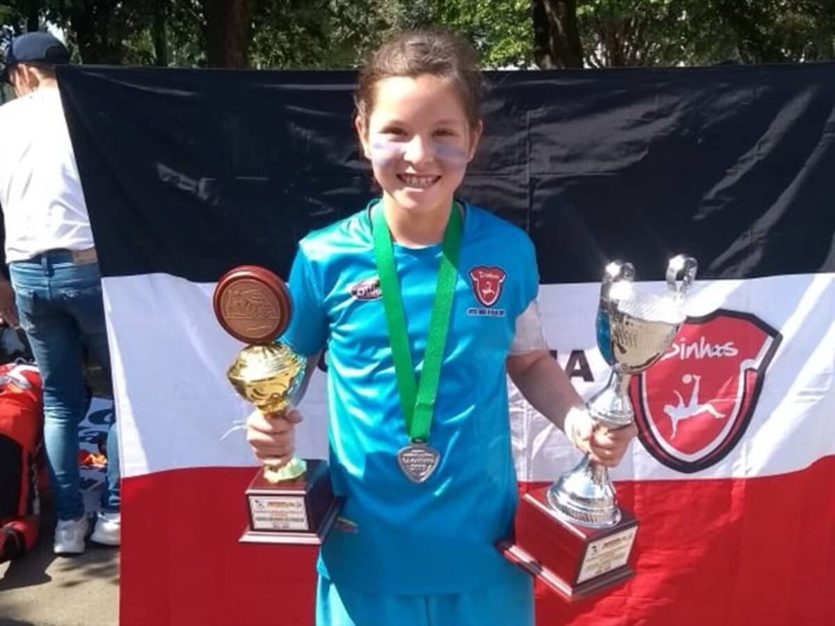 María Paz Mora Silva, futbolista, es #UnaMujerW