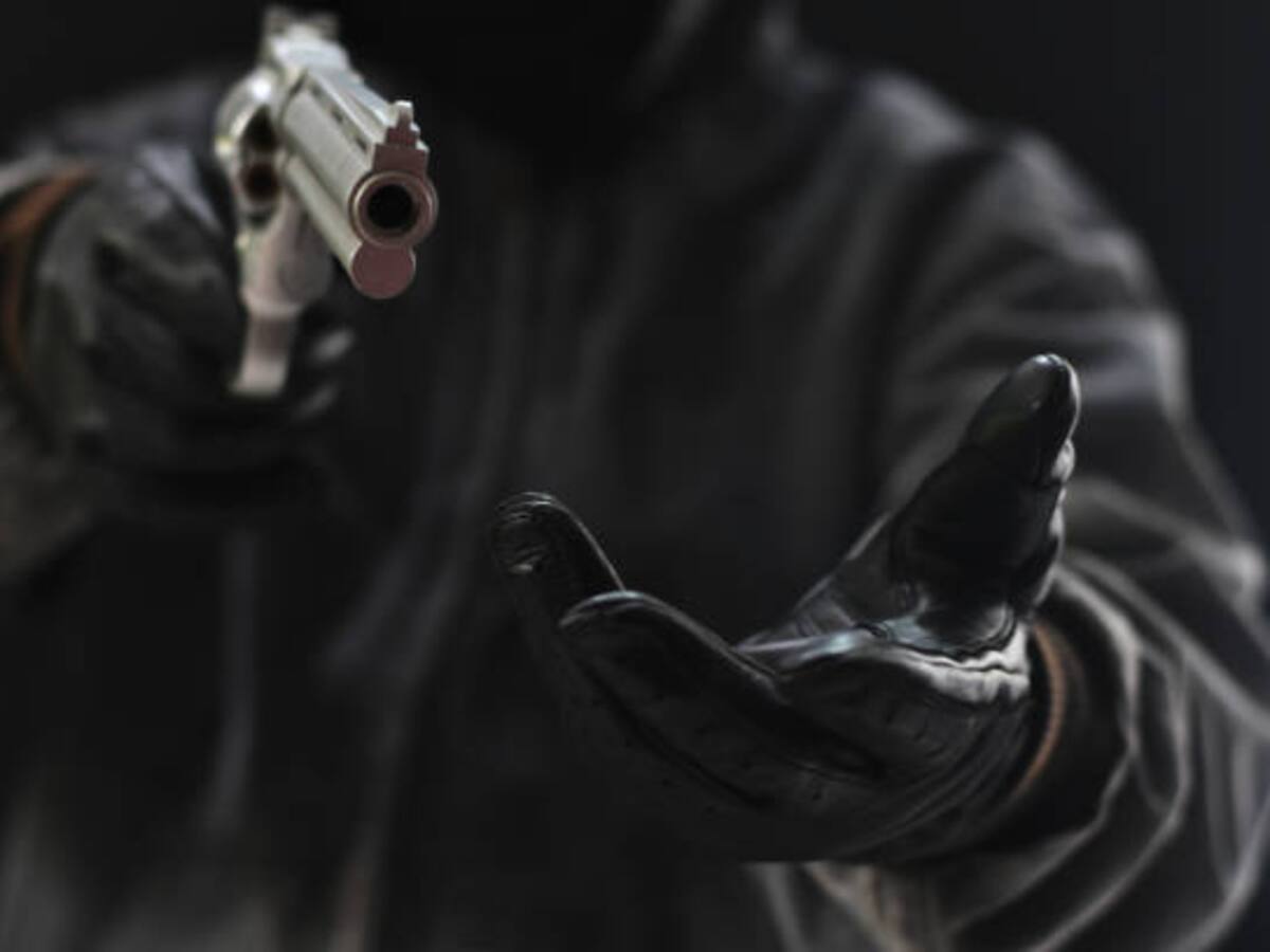 La policía frustró robo de una motocicleta, el presunto delincuente tenía casa por cárcel