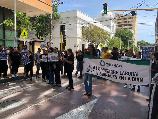 Protesta empleados de la DIAN. Foto: Gissell Campo