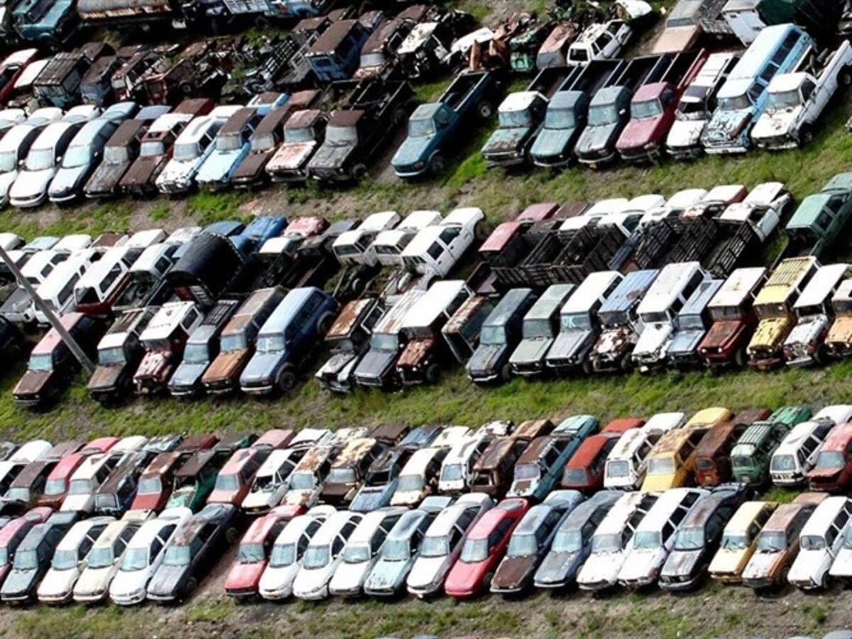 ¿Quién puede retirar un vehículo inmovilizado de los patios?