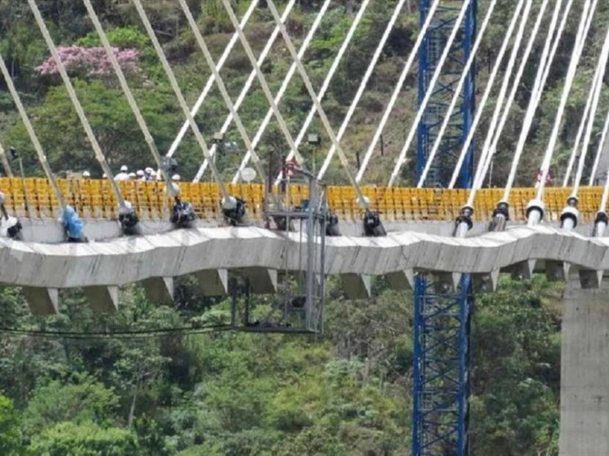 No hay una falla que ponga en riesgo la estabilidad del puente Hisgaura: Argelino Durán