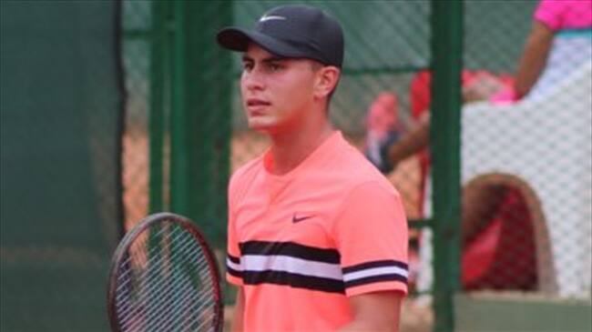 Mateo Gómez, tenista colombiano. Foto: Twitter @MateoGomezTenis