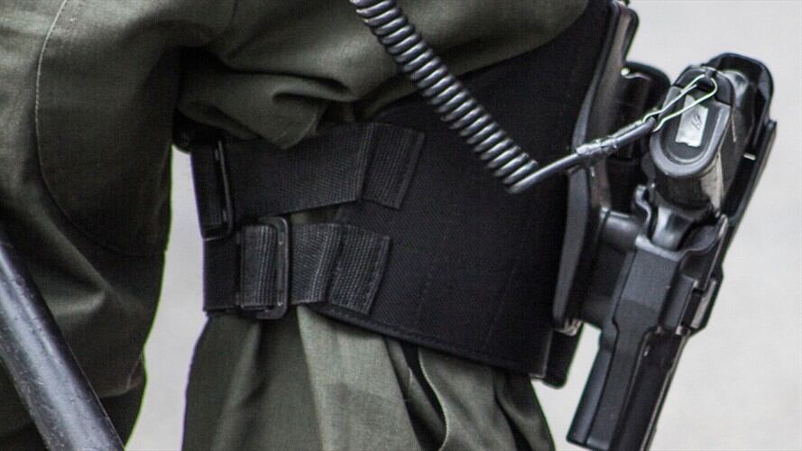 Imagen de referencia de uniformado de la Policía Nacional. Foto: Getty Images / Daniel Garzn Herazo / EyeEm