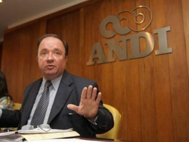 Luis Carlos Villegas, presidente de la Andi. Foto: Colprensa.