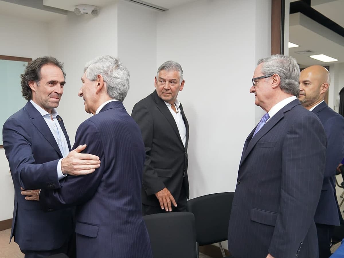 Federico Gutiérrez al Consejo Gremial: “unos quieren expropiar, nosotros queremos defender la libre empresa”