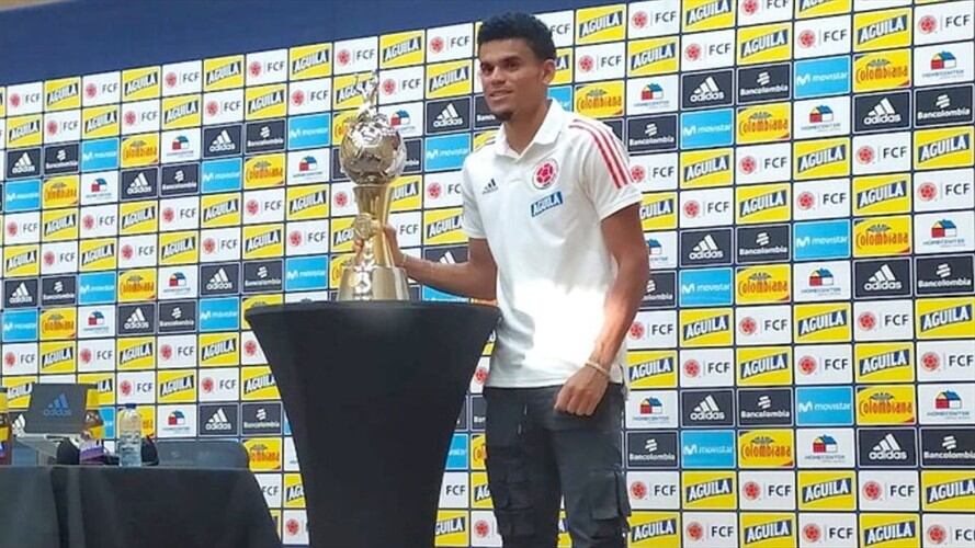 Luis Díaz recibió en Barranquilla el ‘Botín De Oro’ de la Copa América. Foto: Colprensa-Cortesía Carlos Toncel