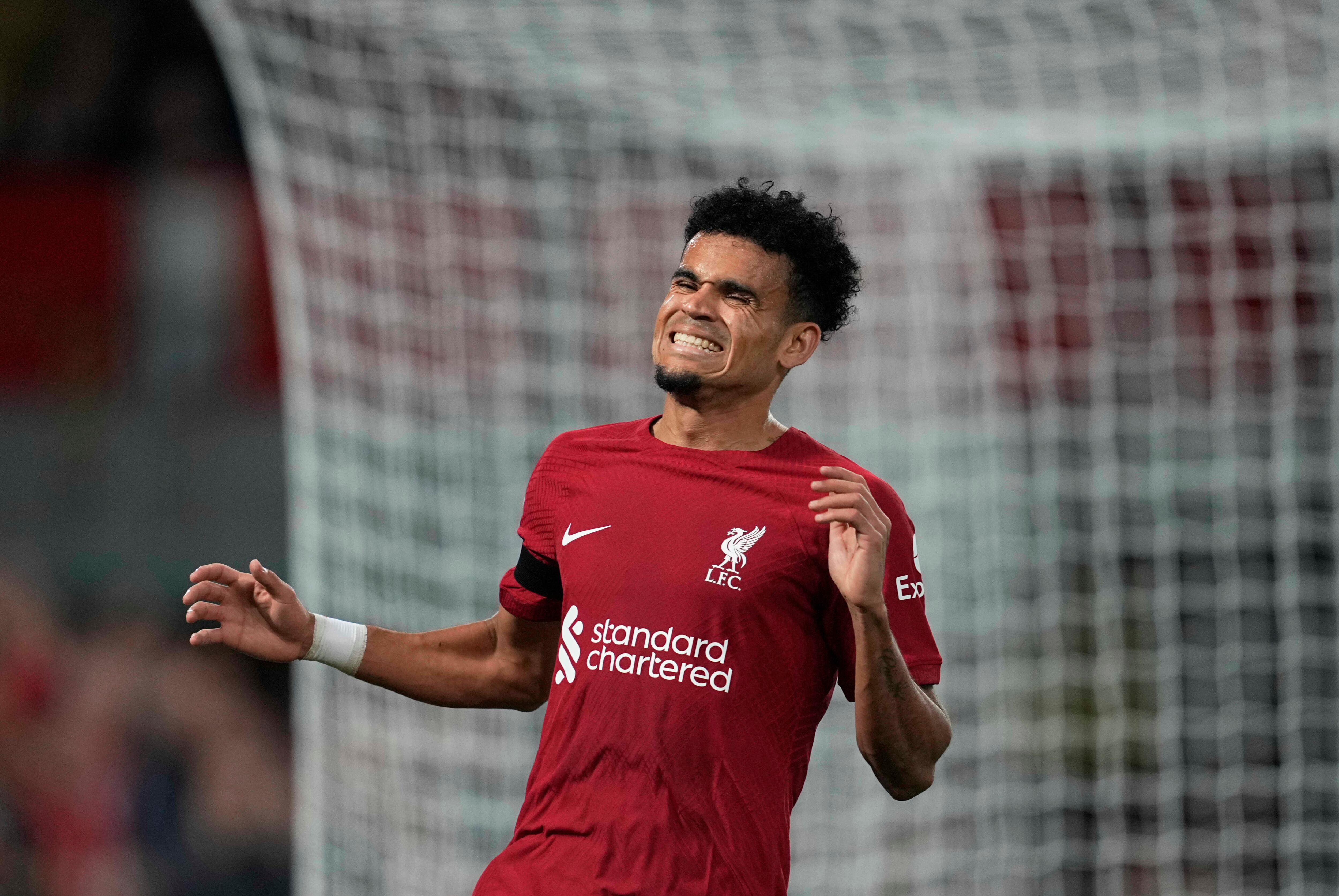 Luis Díaz espera regresar prontamente al Liverpool. (Photo by Ulrik Pedersen/DeFodi Images via Getty Images)