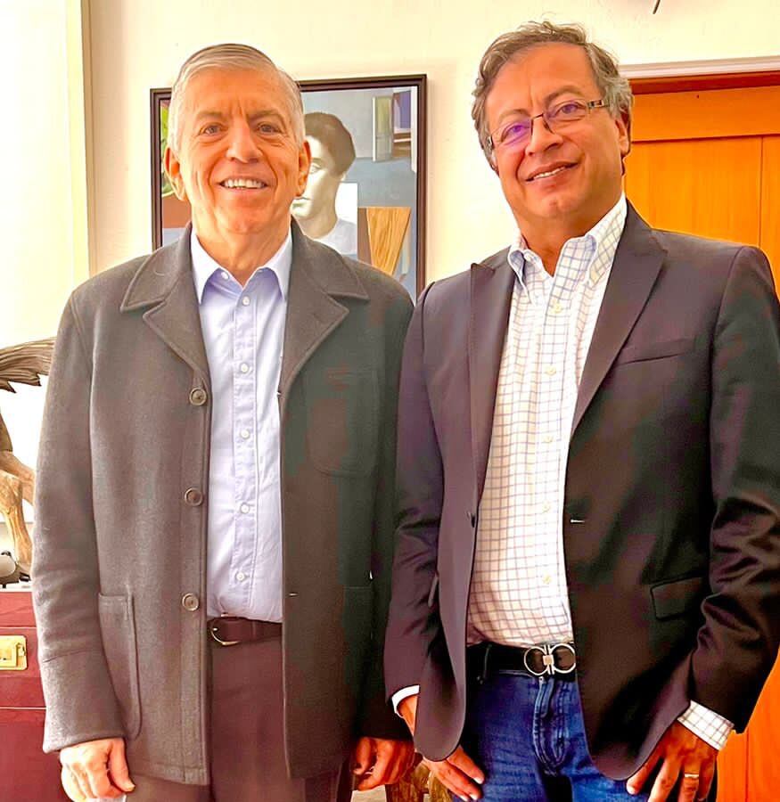 César Gaviria y Gustavo Petro se reúnen previo a la consulta presidencial de marzo. Foto: Partido Liberal