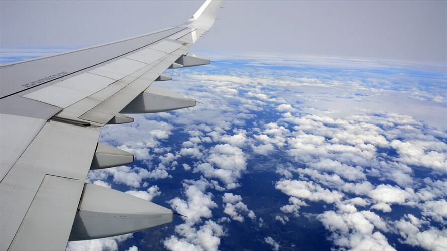 Un avión bimotor se estrelló este domingo matando a 10 personas en Texas, en Estados Unidos, indicaron las autoridades. Foto: Getty Images