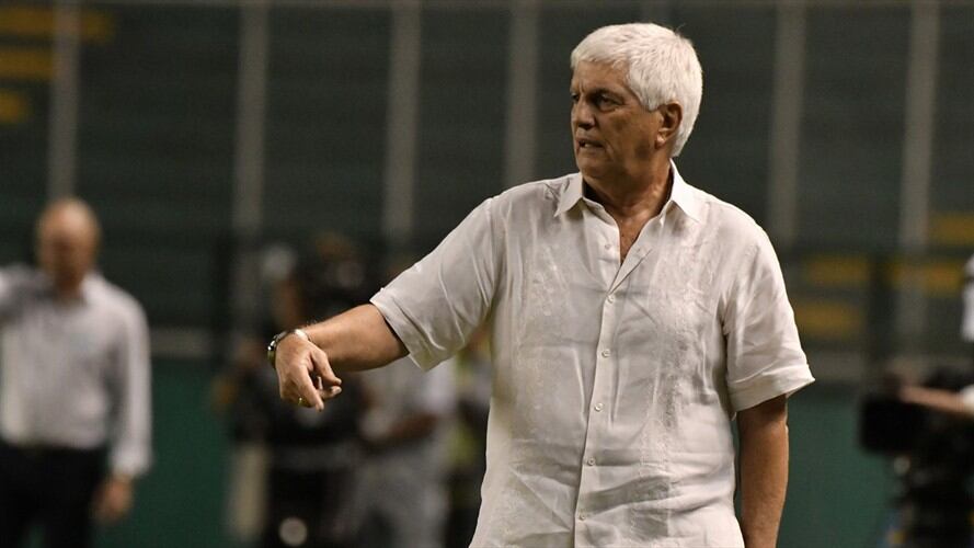 Julio Avelino Comesaña no es más DT del Junior. Foto: Getty