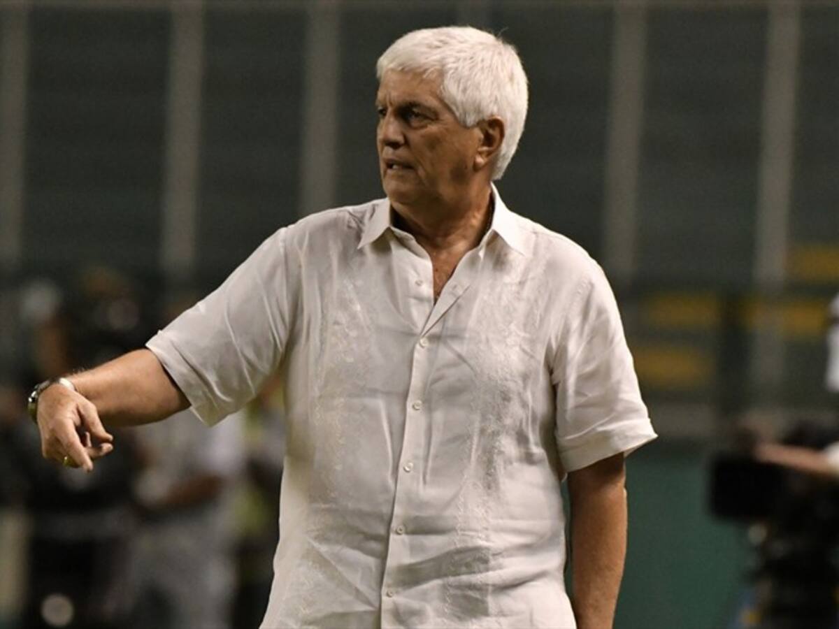 Julio Avelino Comesaña deja de ser entrenador del Junior de Barranquilla