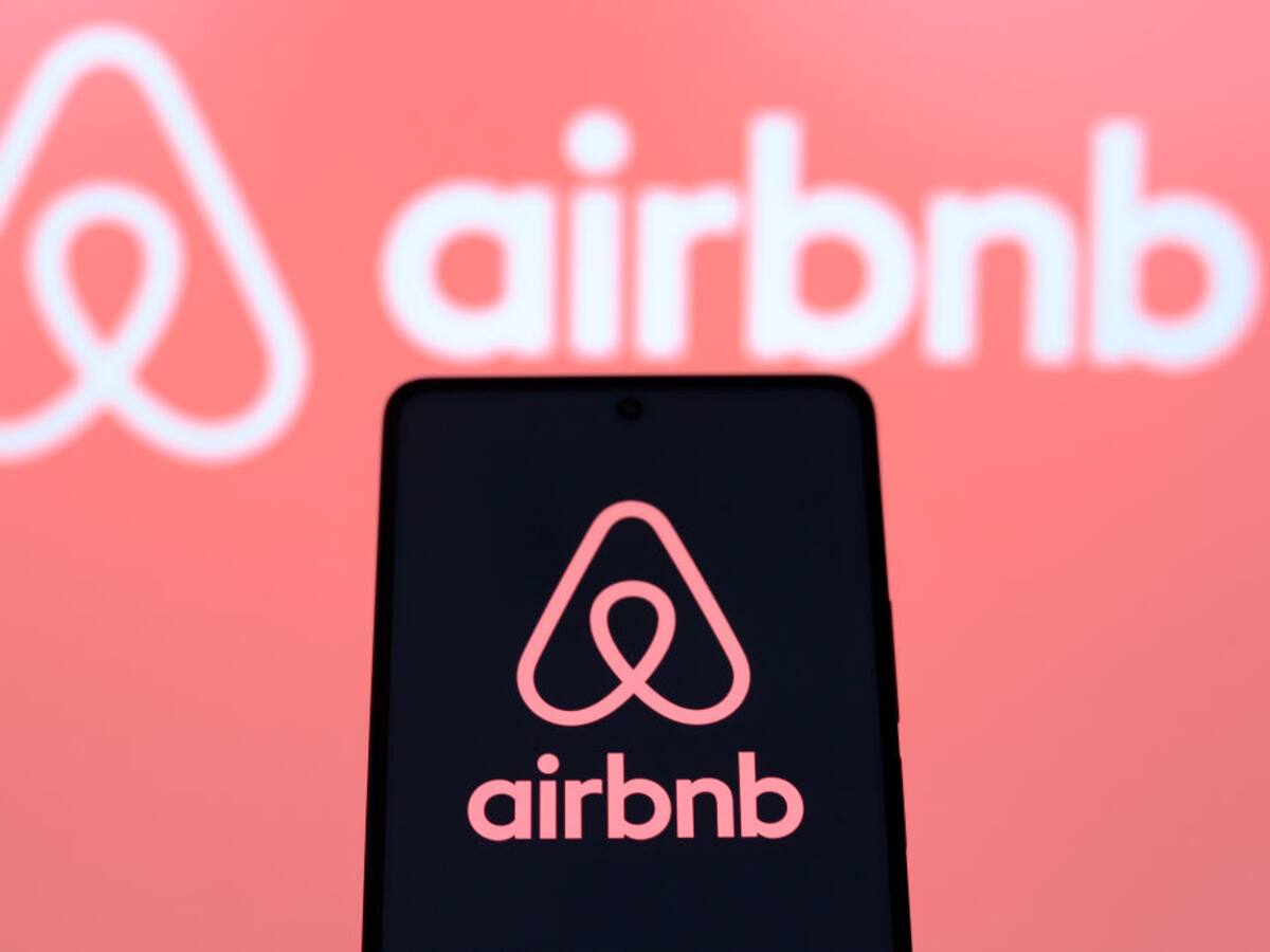 El Gobierno español sancionó con 64 millones de euros a Airbnb por anunciar viviendas sin licencia