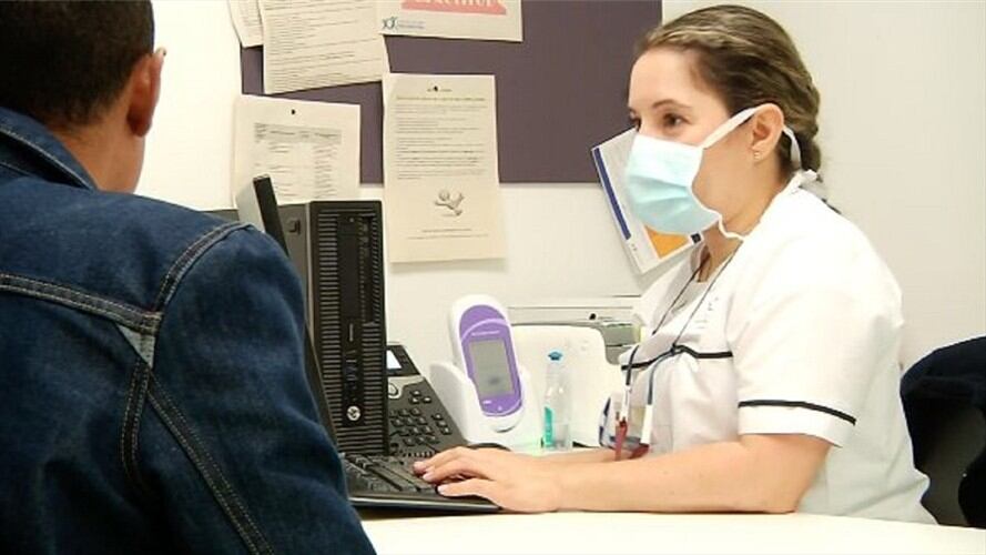 Autoridades sanitarias exigen a las EPS cumplan con las incapacidades para pacientes COVID. Foto: Colprensa