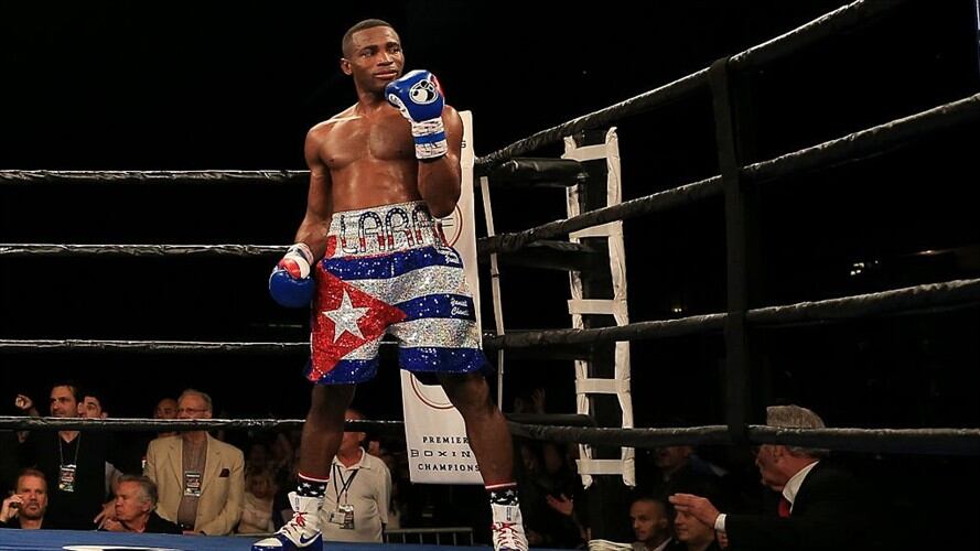 Los mexicanos tenían mucha confianza en Ramón Álvarez, debido a que este es el hermano menor de Saúl 'Canelo' Álvarez el actual campeón de peso mediano de la AMB y del Consejo Mundial de Boxeo (CMB). Foto: Getty Images