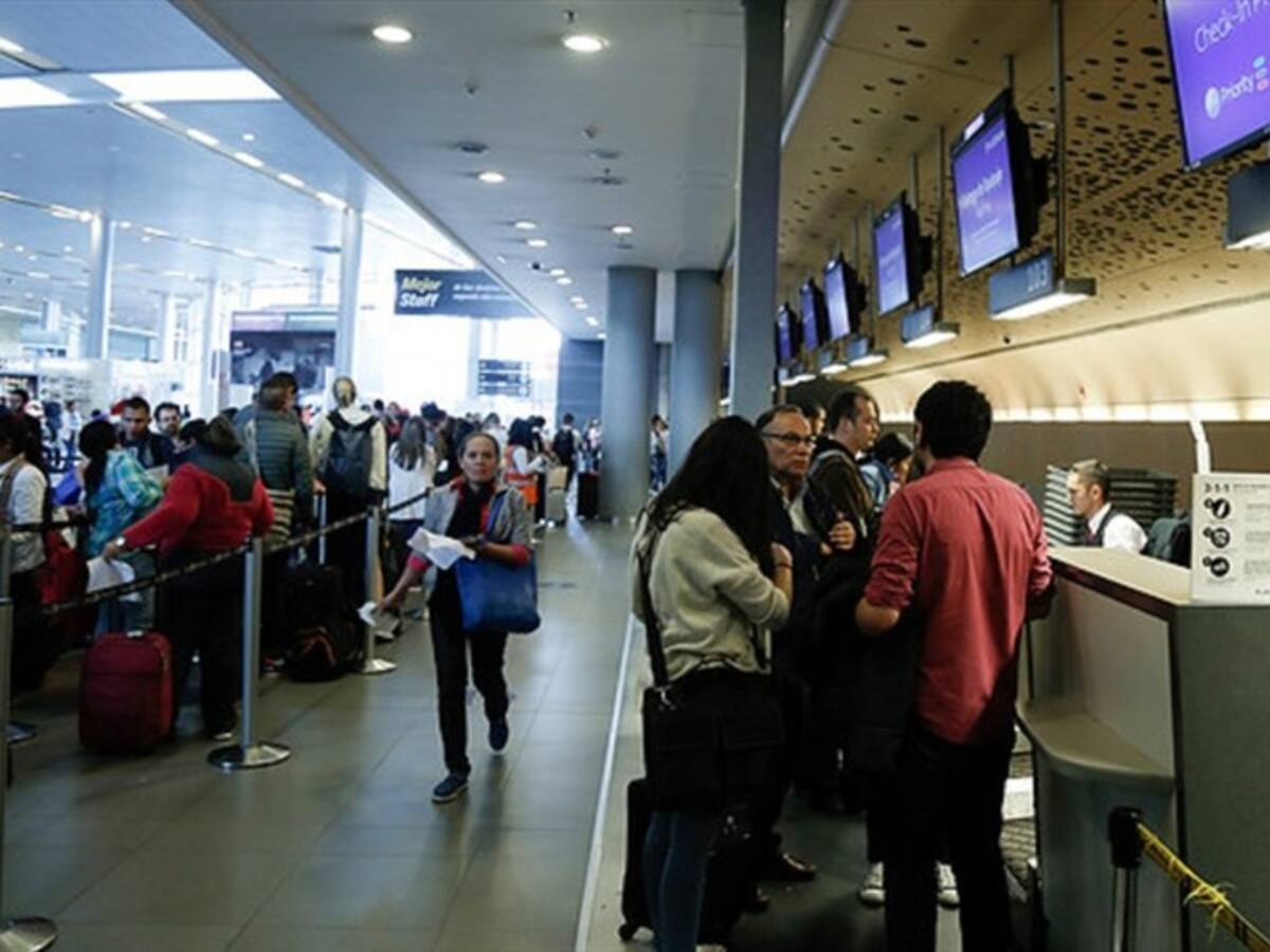 Ponen a disposición de usuarios aéreos aplicación donde podrán poner sus quejas y reclamos