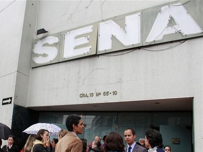 Habría presuntos hechos de corrupción en adjudicación de contratos en el Sena. Foto: Colprensa