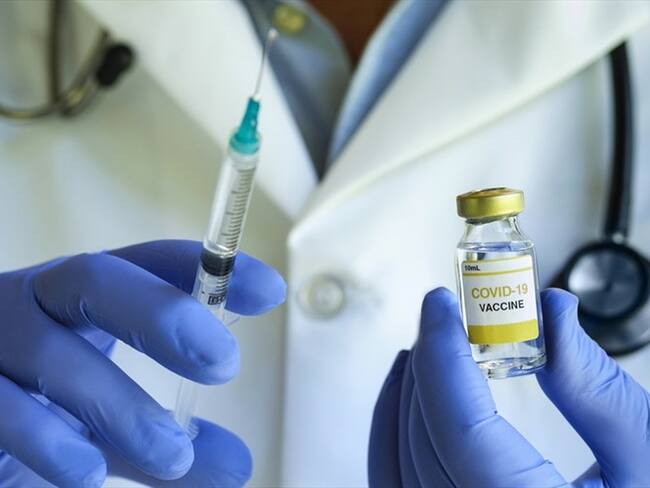 De acuerdo con la Gobernación de Cundinamarca, se espera continuar con el proceso de vacunación este miércoles y jueves. Foto: Getty Images / TETRA IMAGES