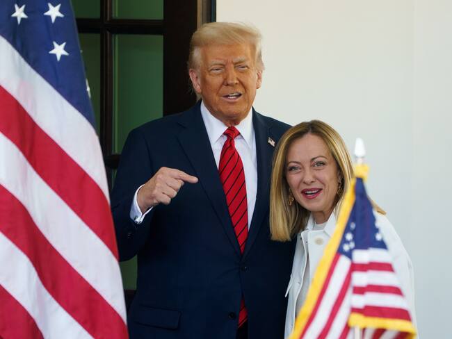 Donald Trump y Giorgia Meloni. Foto: EFE/EPA/WILL OLIVER.