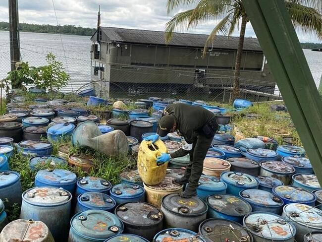 El hidrocarburo hallado por las autoridades aduaneras no contaba con la documentación que acreditara su ingreso legal al territorio nacional. Foto: Policía Nacional
