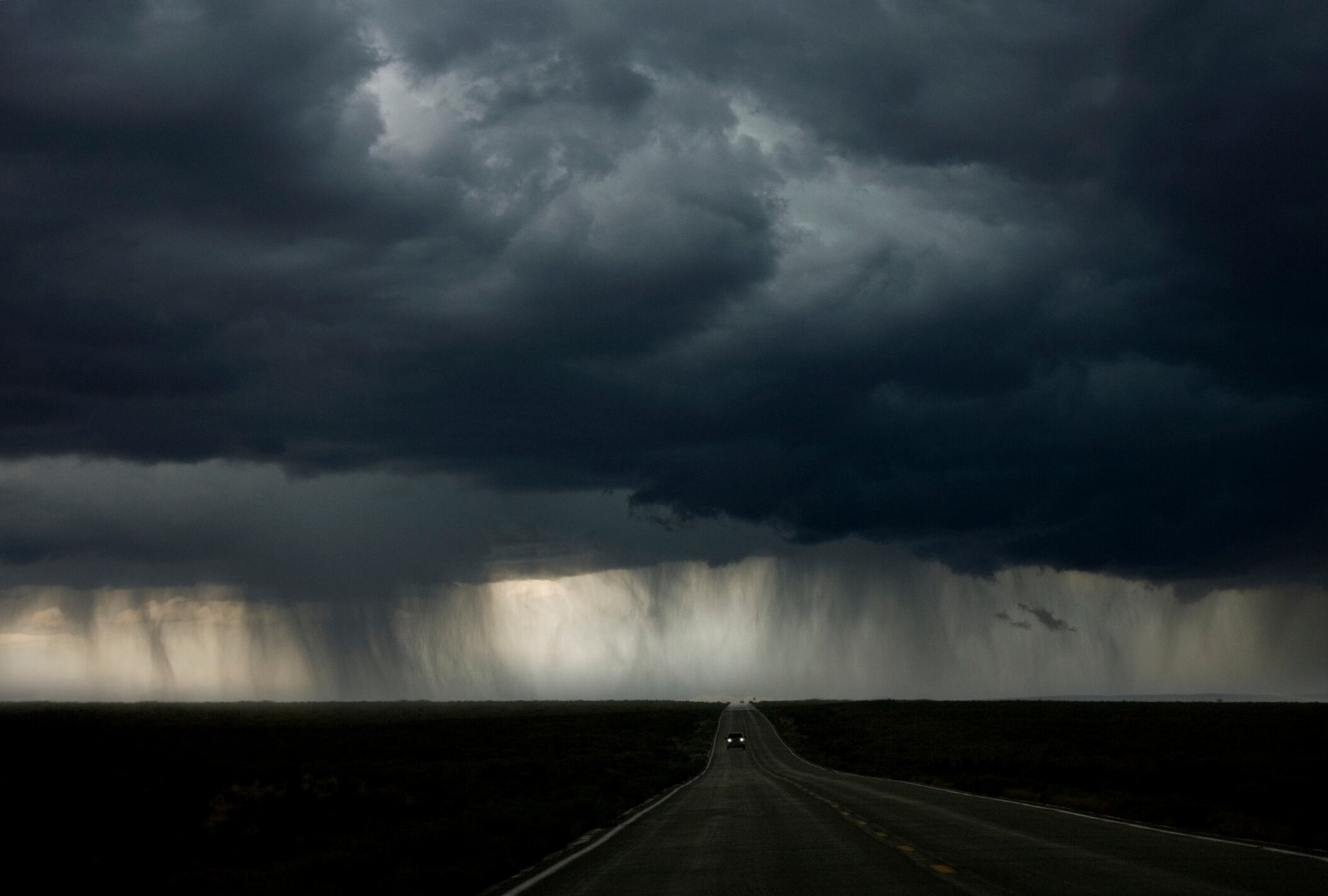 Siembra de nubes, imagen de referencia. Foto: Getty Images.