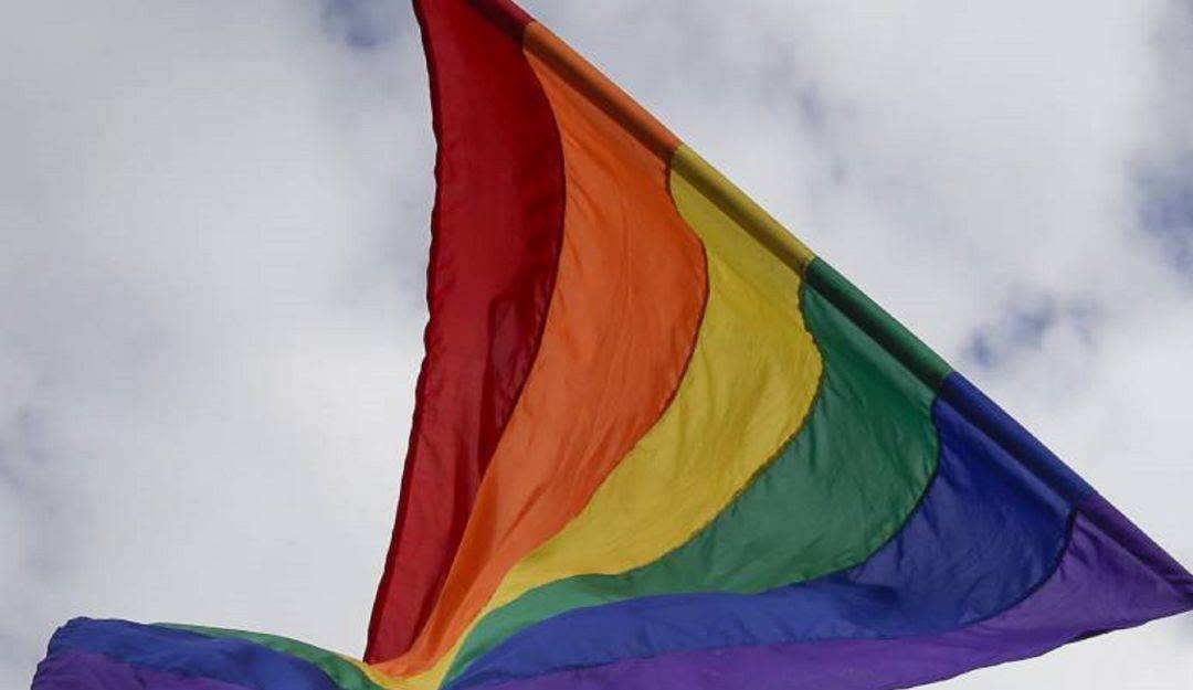 Bandera de la comunidad LGBTIQ+. Foto: GettyImages