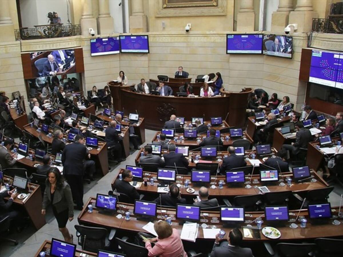 ¿Qué sentido tiene estar en una comisión que está hecha para investigar y no se investiga?