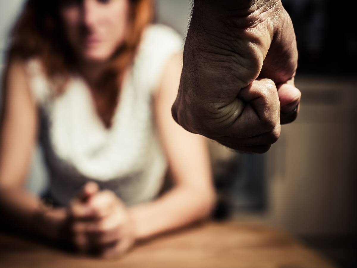 Corte regañó a abogado que justificó violación sexual por el hecho de estar casados