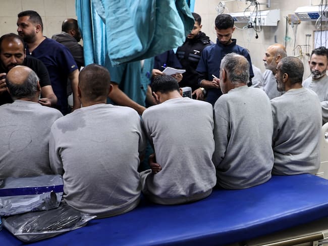 Prisioneros palestinos liberados. FOTO: EYAD BABA/AFP via Getty Images.